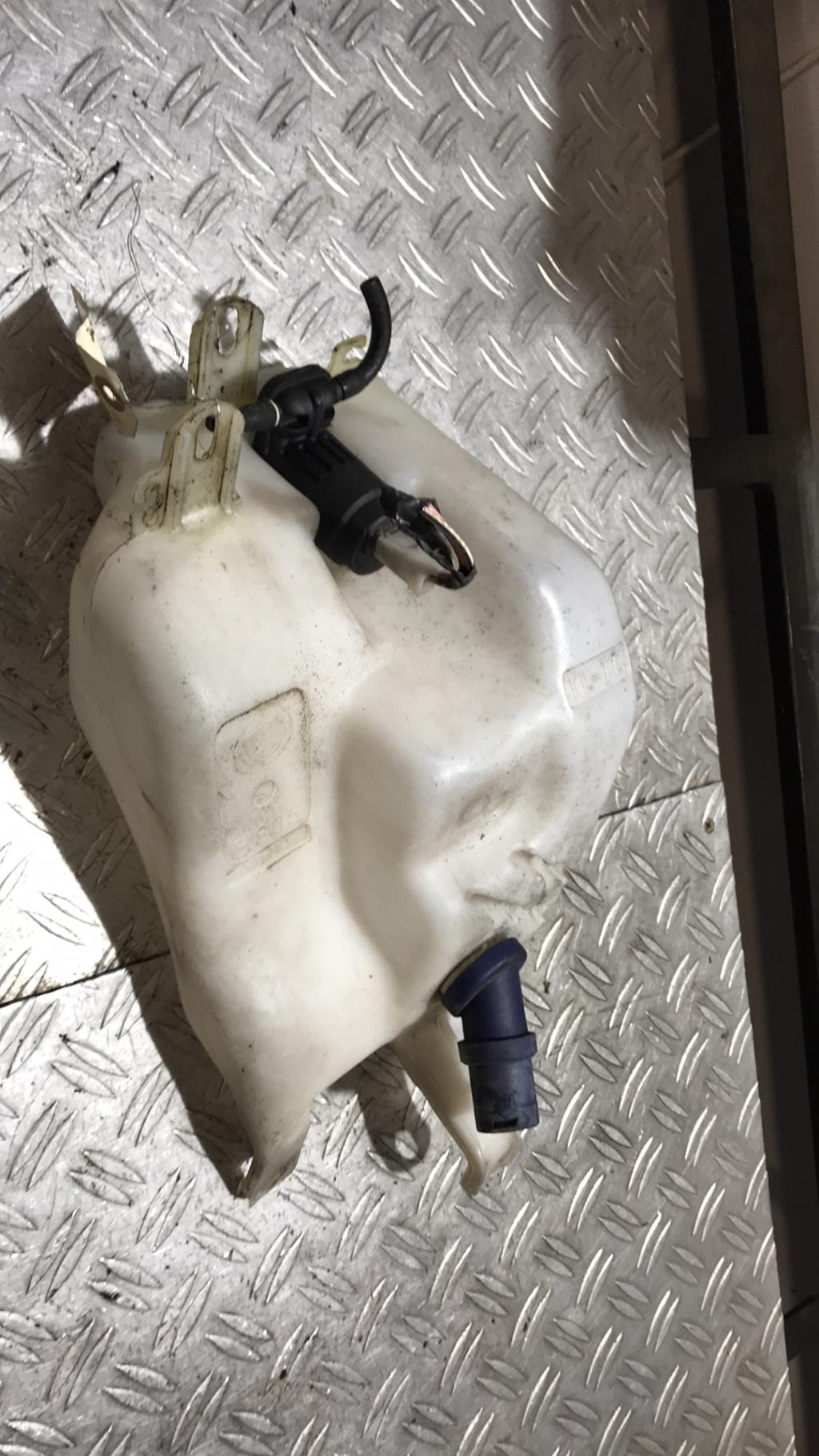 Vase de lave glace ALFA ROMEO 147 PHASE 1 Diesel - 1