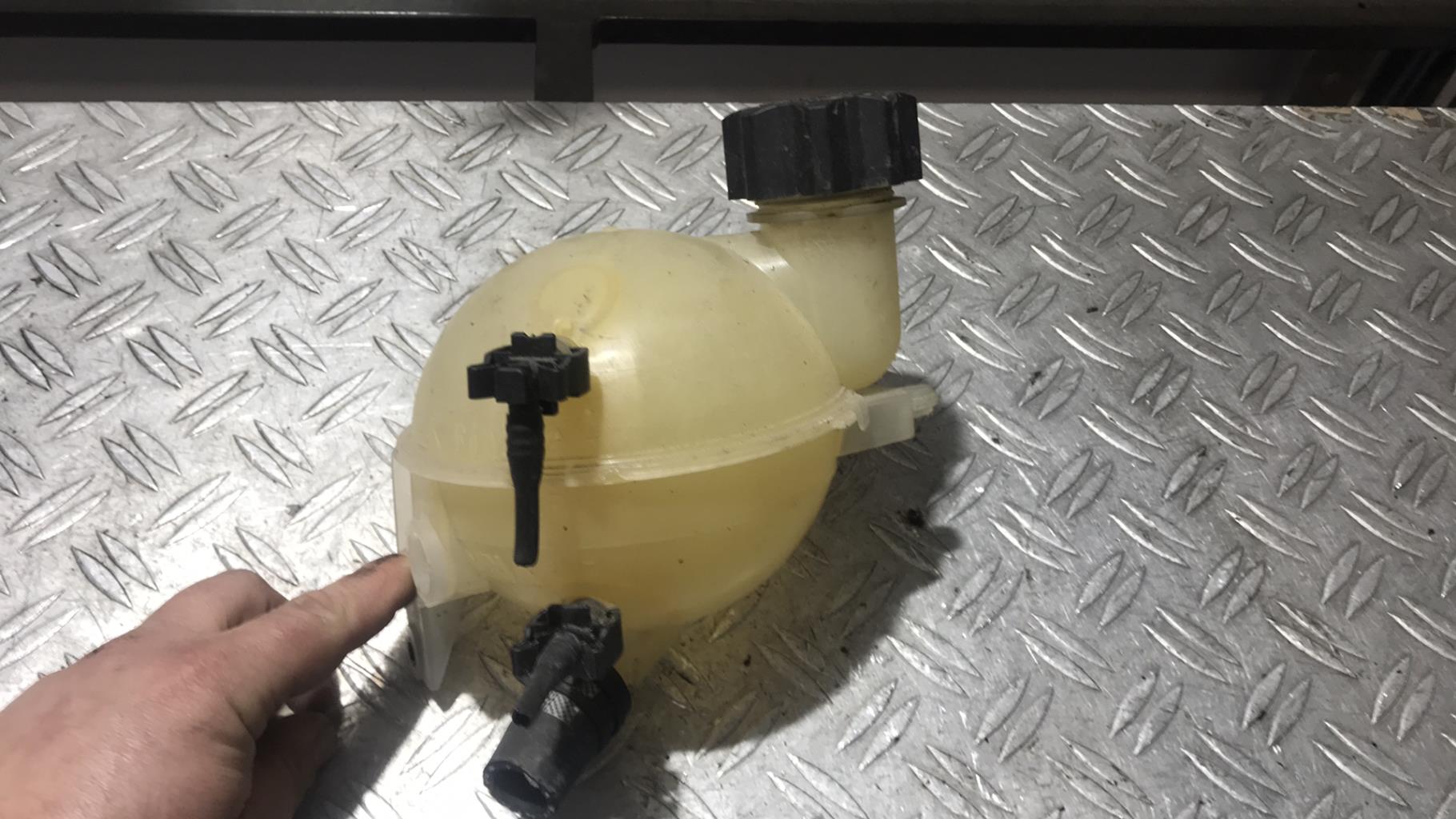 Vase d'expansion PEUGEOT 307 PHASE 2 Diesel - 1