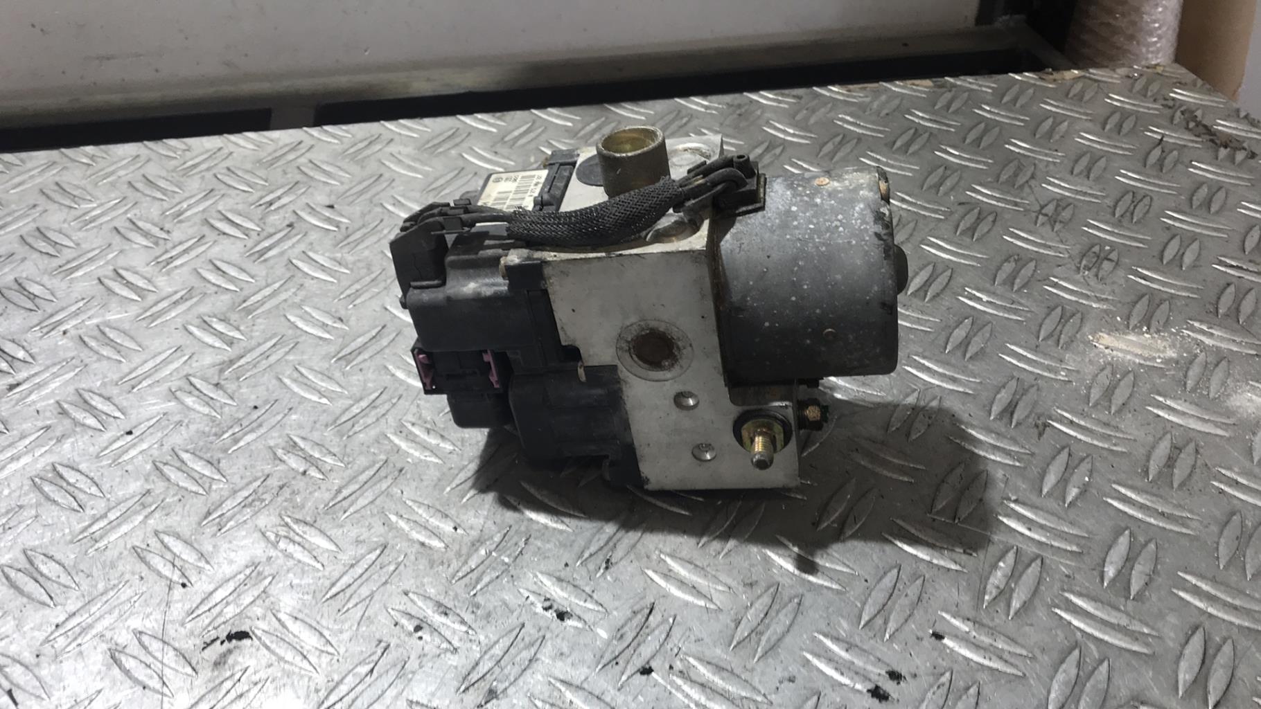 Bloc ABS (freins anti-blocage) OPEL COMBO C PHASE 1 Diesel - 1