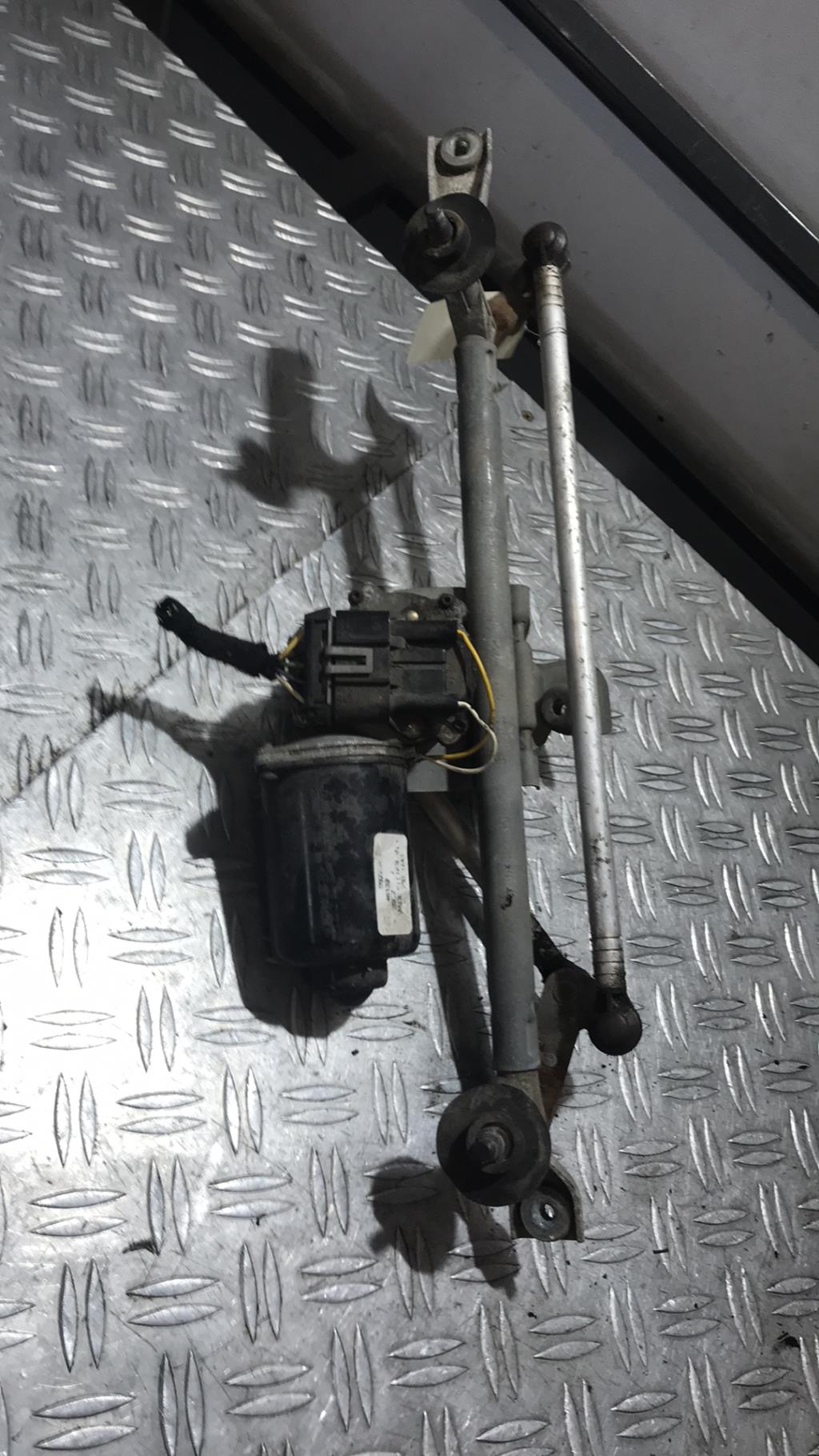 Moteur essuie glace avant OPEL COMBO C PHASE 1 Diesel - 1