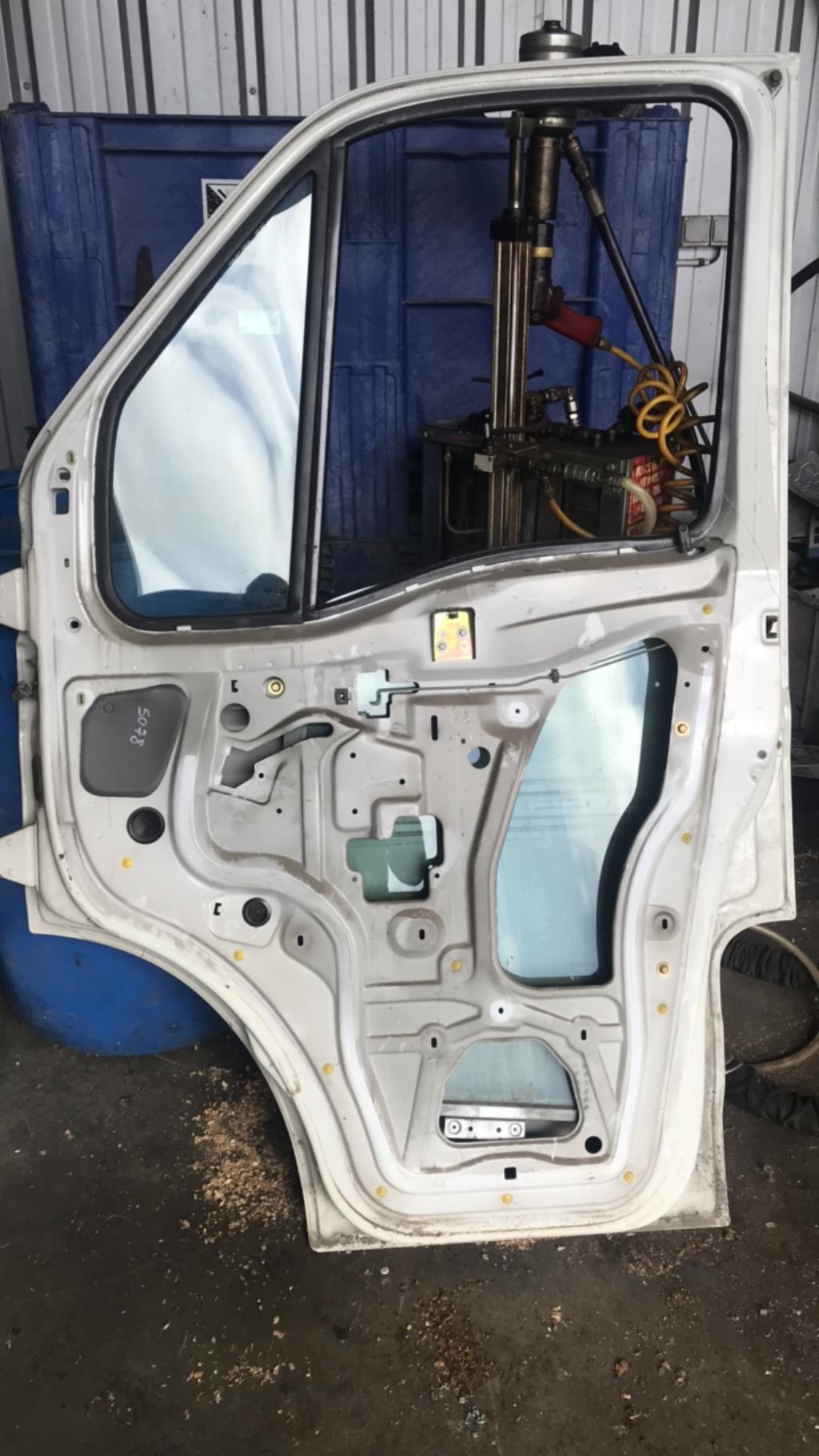 Porte avant gauche RENAULT MASTER 2 PHASE 1 Diesel - 1