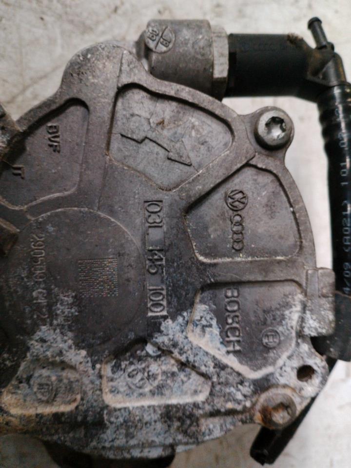 Pompe à vide VOLKSWAGEN PASSAT 5 BREAK Diesel - 1