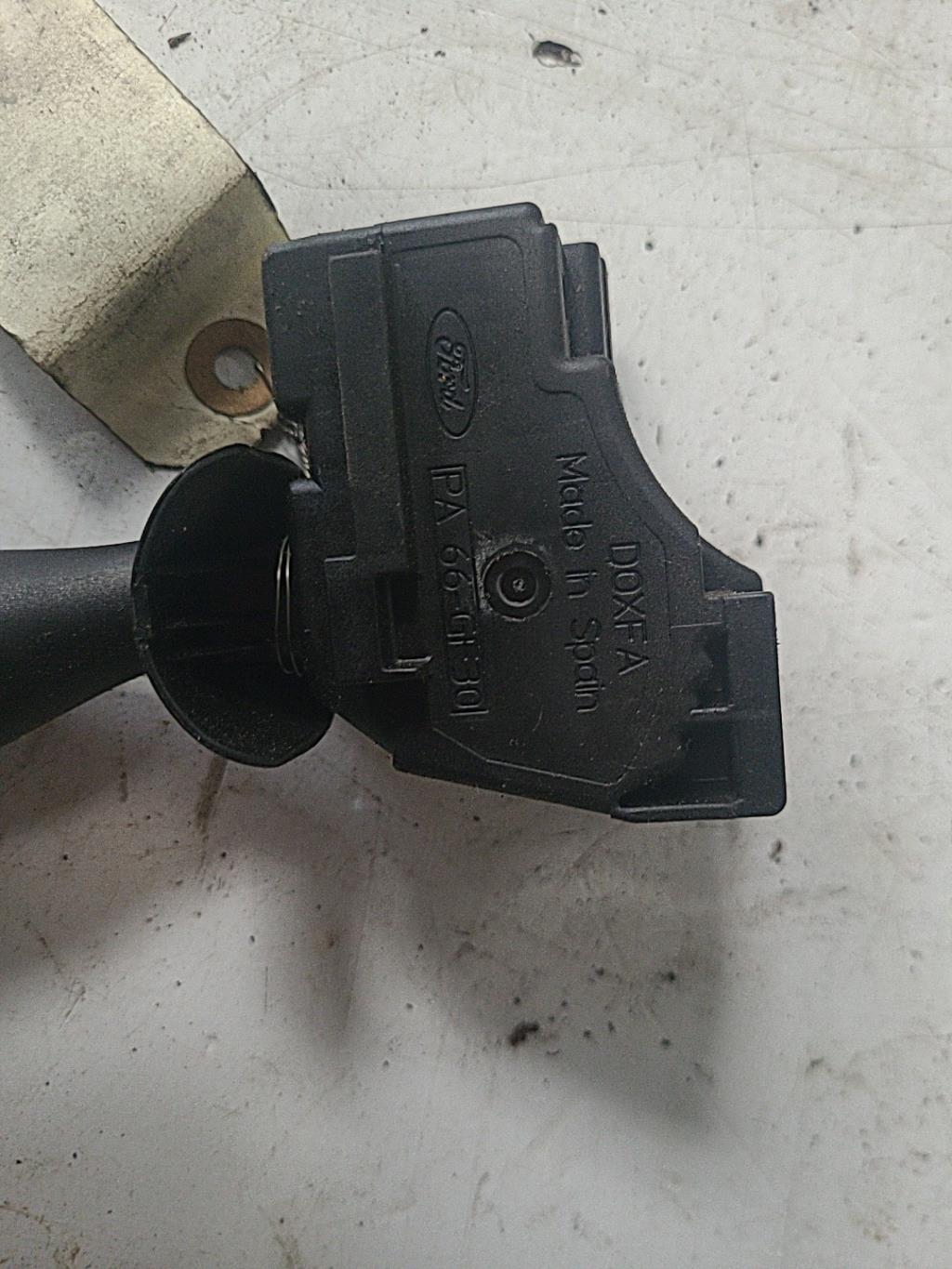 Commodo d'essuie glaces FORD FOCUS 1 Diesel - 1
