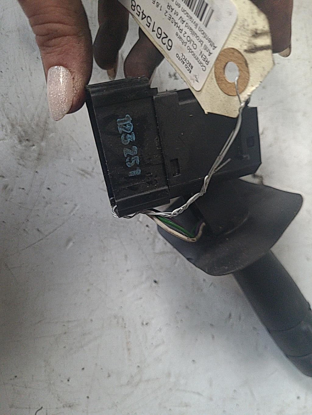 Commodo phare RENAULT CLIO 2 PHASE 2 Essence - 1