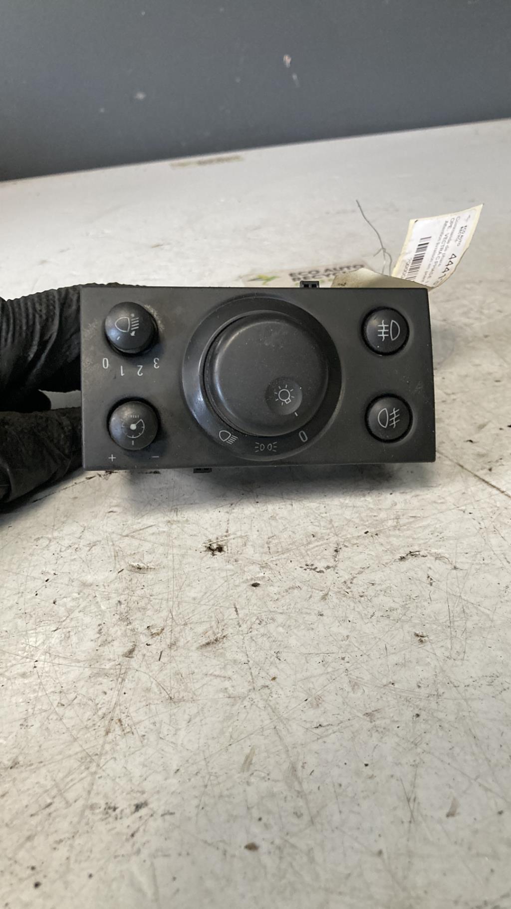Commande de phare OPEL VECTRA C PHASE 1 BREAK Diesel - 1