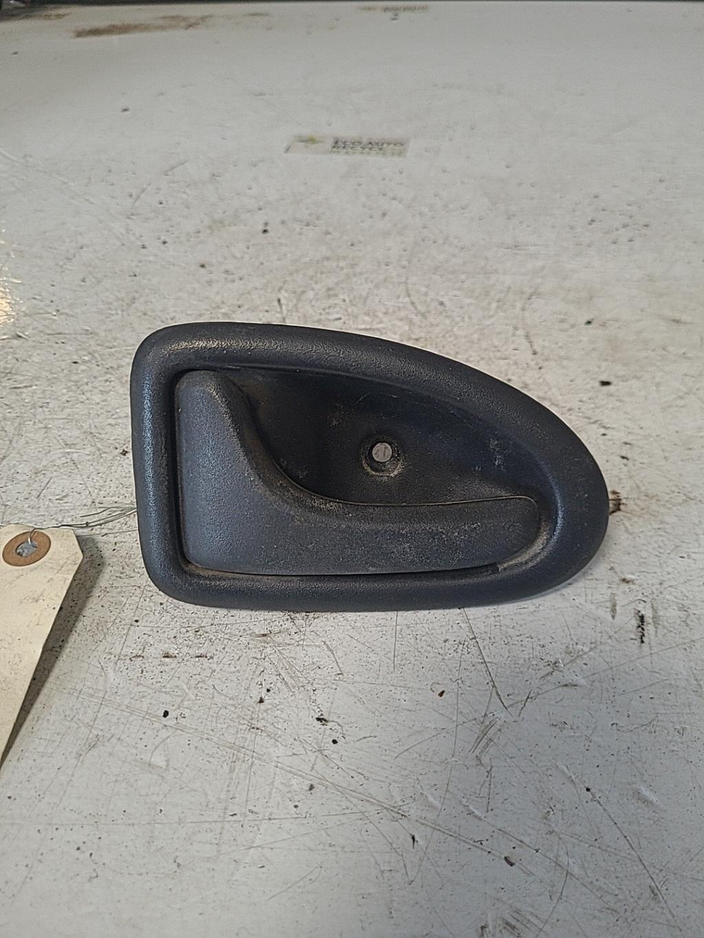 Poignee interieur avant gauche RENAULT TRAFIC 2 PHASE 1 Diesel - 1
