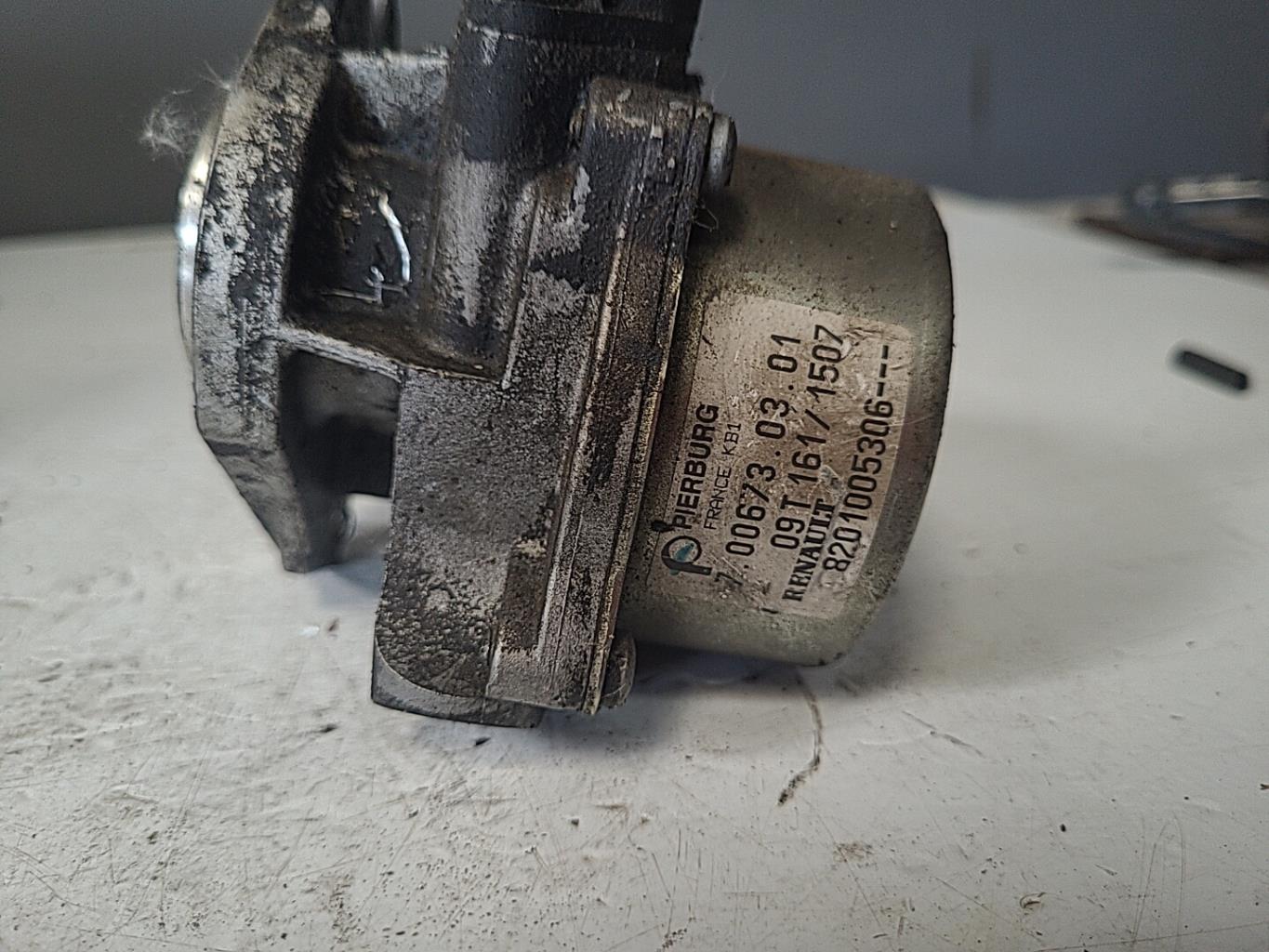 Pompe à vide RENAULT MEGANE 3 PHASE 1 COUPE Diesel - 1