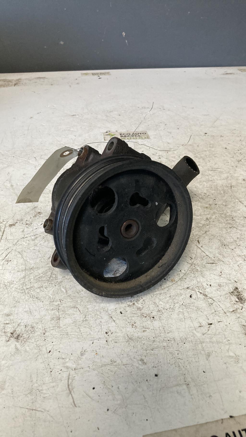 Pompe de direction FORD FIESTA 4 PHASE 2 Essence - 1