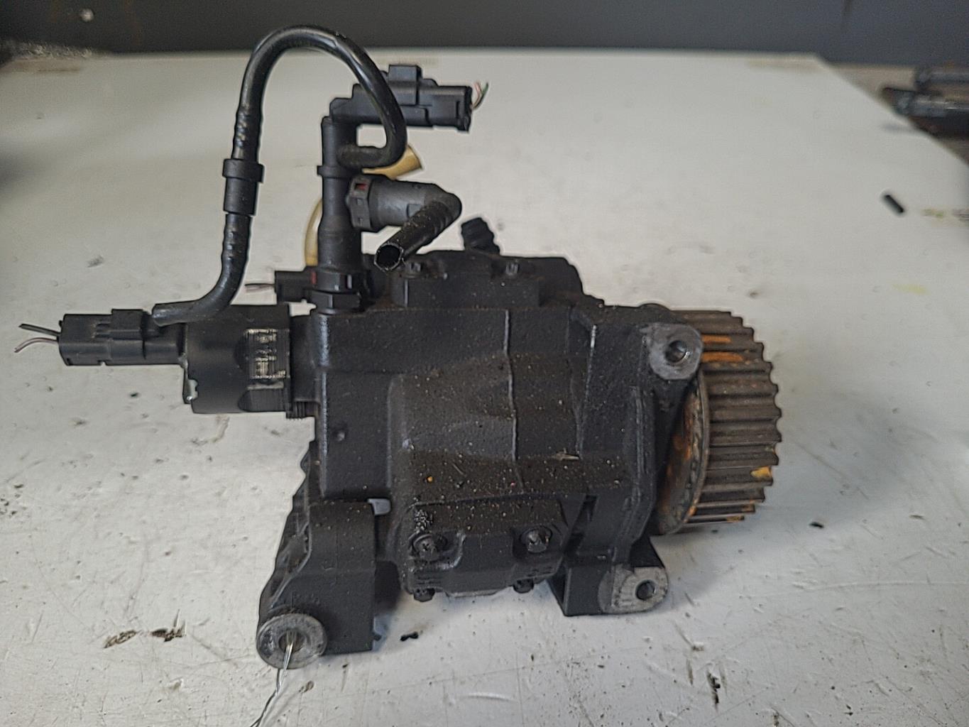 Pompe haute pression RENAULT MEGANE 3 PHASE 1 COUPE Diesel - 1