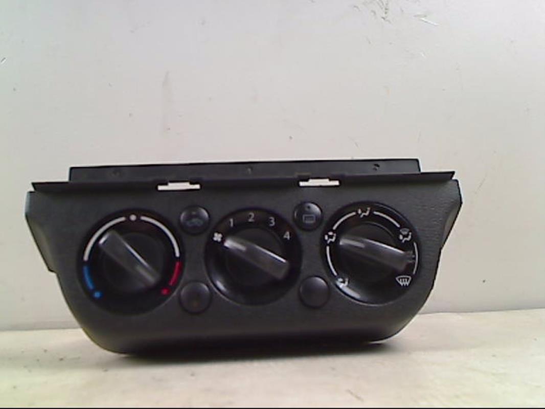 Commande chauffage SUZUKI SWIFT 3 Essence - 1