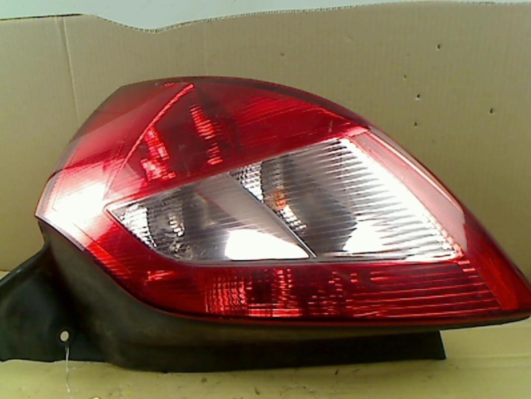 Fanale posteriore principale sinistro (luci) RENAULT MEGANE 2 PHASE 1 Diésel - 1