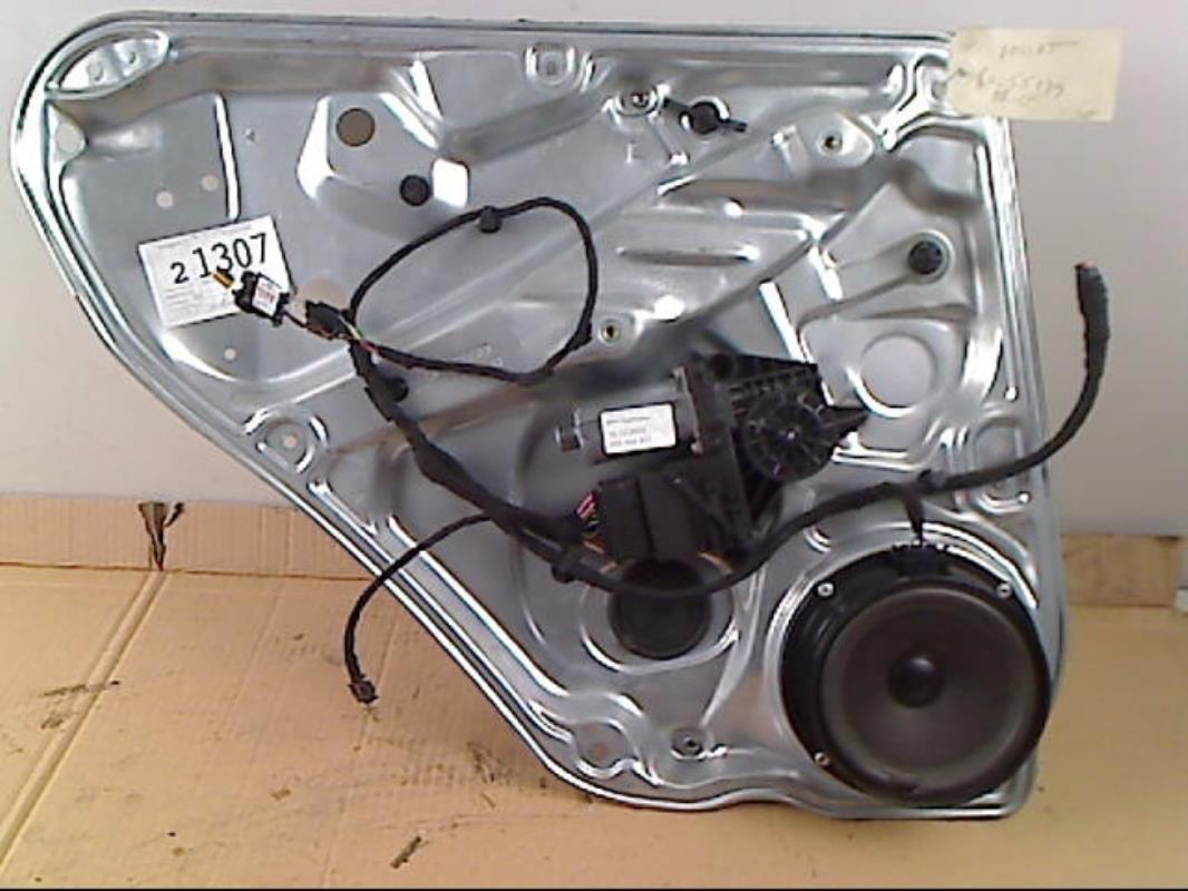 Alzacristalli elettrico posteriore sinistro VOLKSWAGEN PASSAT 4 PHASE 2 Diésel - 1