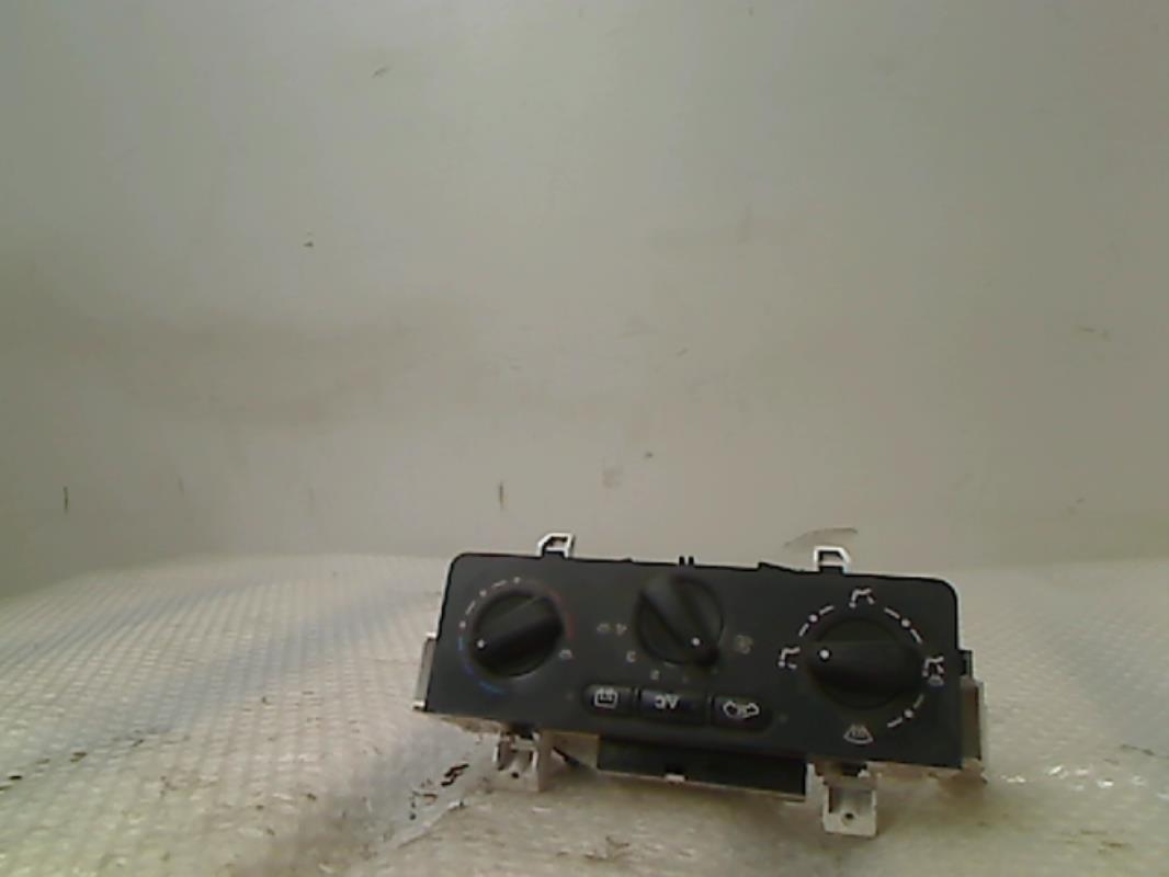 Commande chauffage PEUGEOT 1007 Diesel - 1