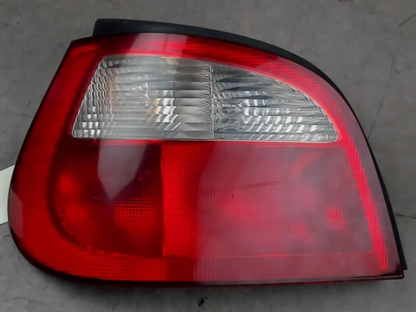 Fanale posteriore principale sinistro (luci) RENAULT MEGANE 1 PHASE 2 Diésel - 1