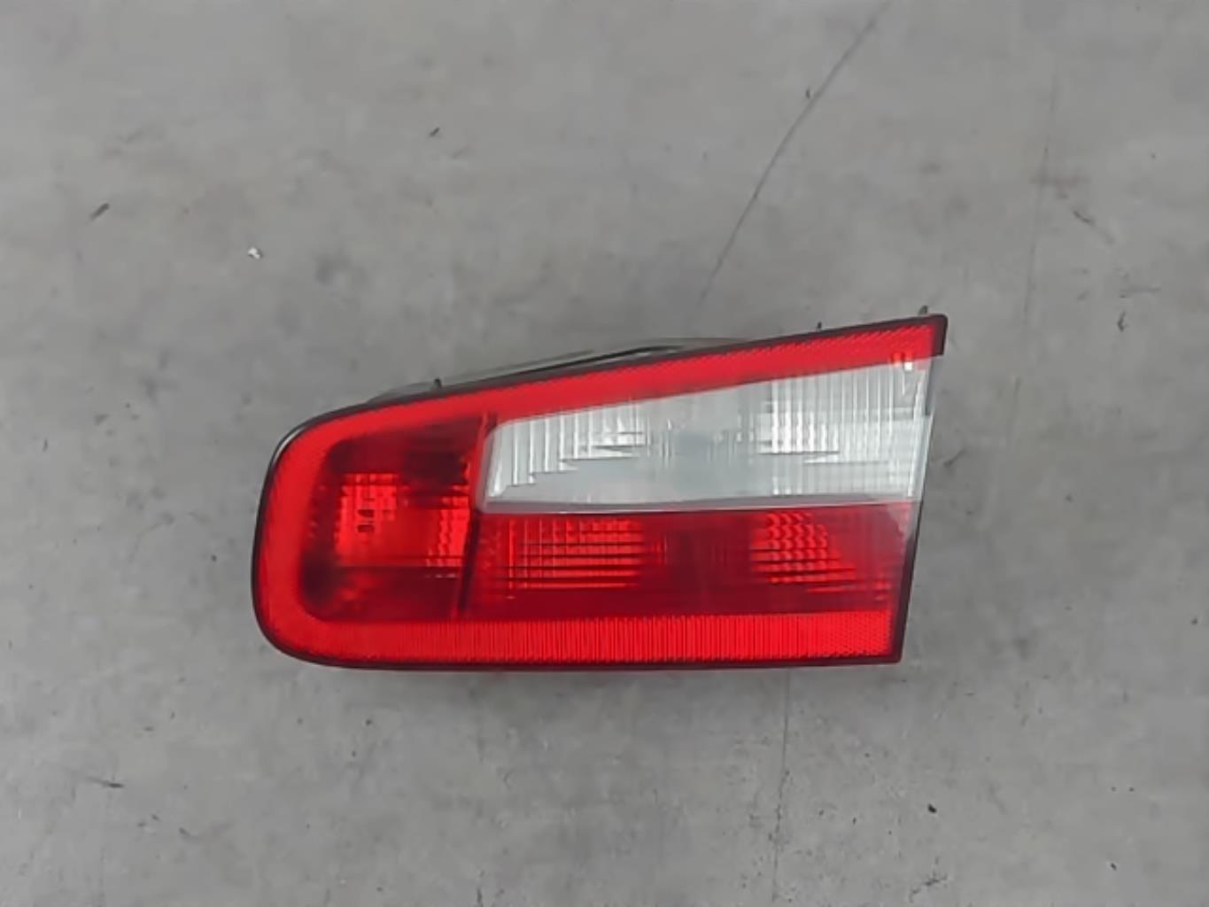 Feu arriere secondaire droit (feux) RENAULT LAGUNA 2 PHASE 1 Diesel - 1