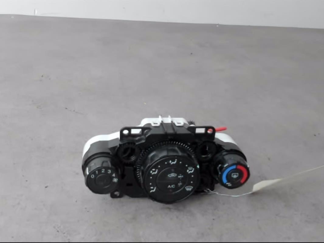 Commande chauffage FORD FIESTA 6 PHASE 1 Diesel - 1