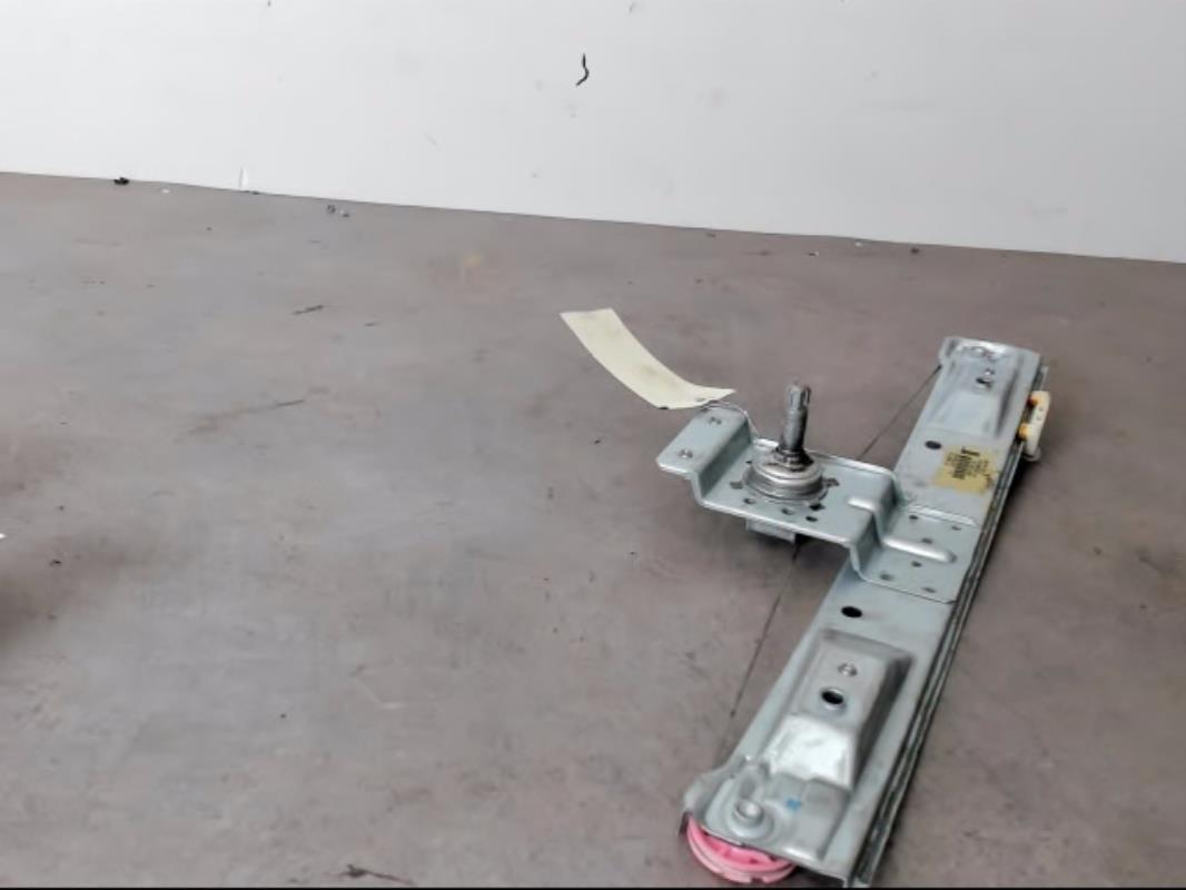 Alzacristalli manuale posteriore sinistro OPEL CORSA D PHASE 2 Diésel - 1
