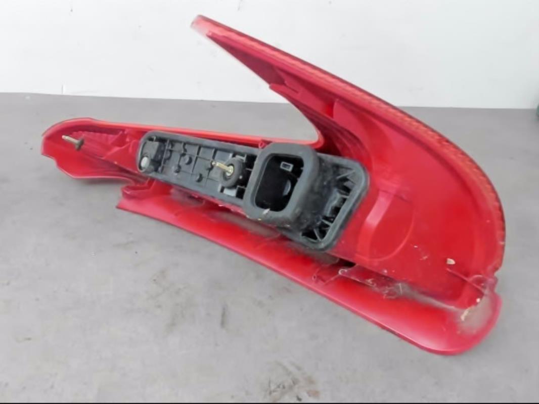 Fanale posteriore principale sinistro (luci) PEUGEOT 206 PHASE 1 BREAK Gasolina - 1