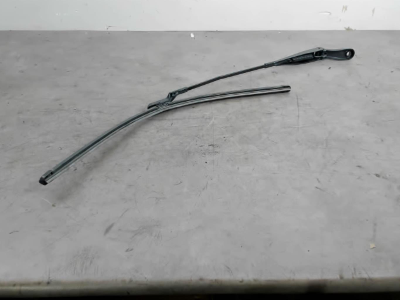 Braccio tergicristallo anteriore sinistro PEUGEOT PARTNER 2 PHASE 1 Diésel - 1