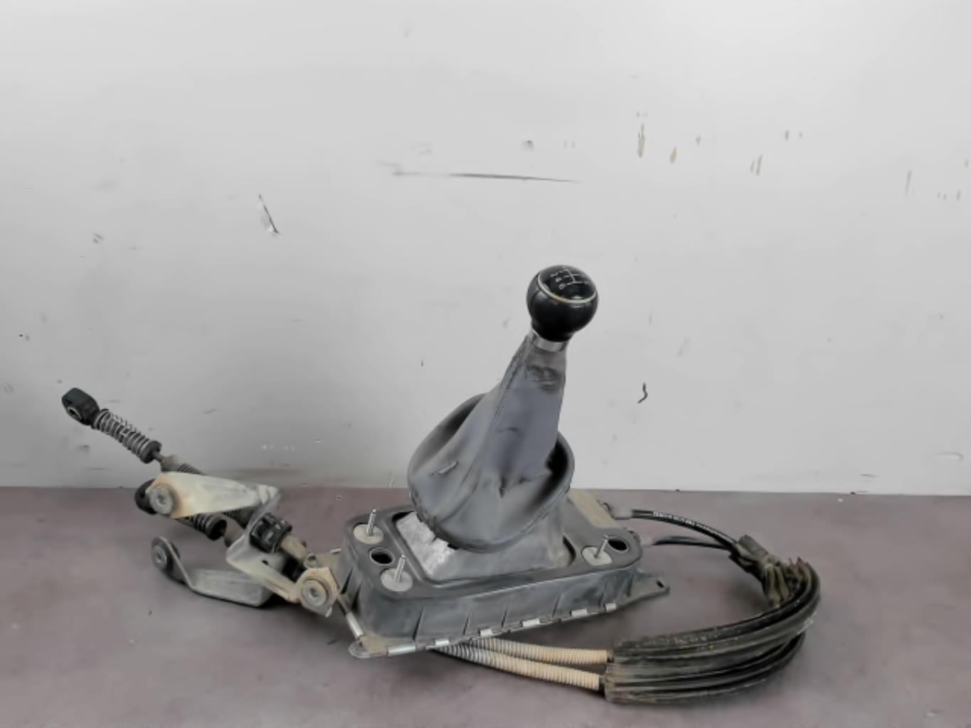 Levier de vitesses VOLKSWAGEN TOURAN 1 PHASE 1 Diesel - 1