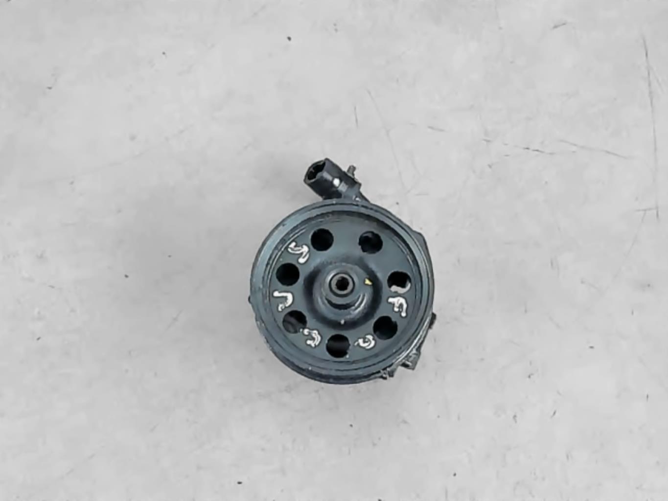 Pompe de direction FORD FOCUS 1 Diesel - 1