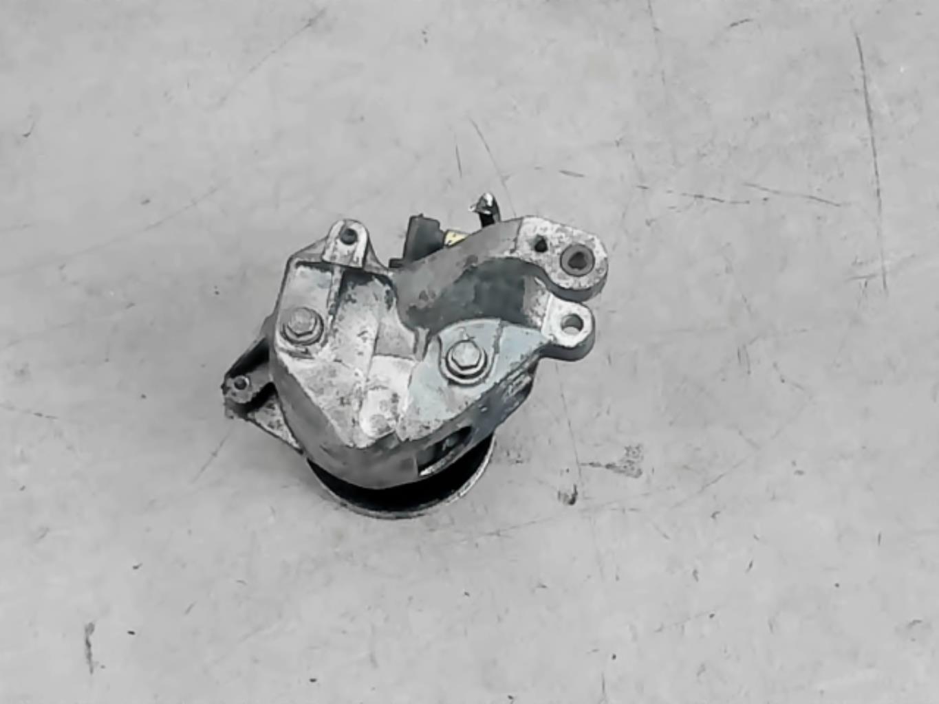 Pompe de direction VOLKSWAGEN GOLF 3 BREAK Diesel - 1