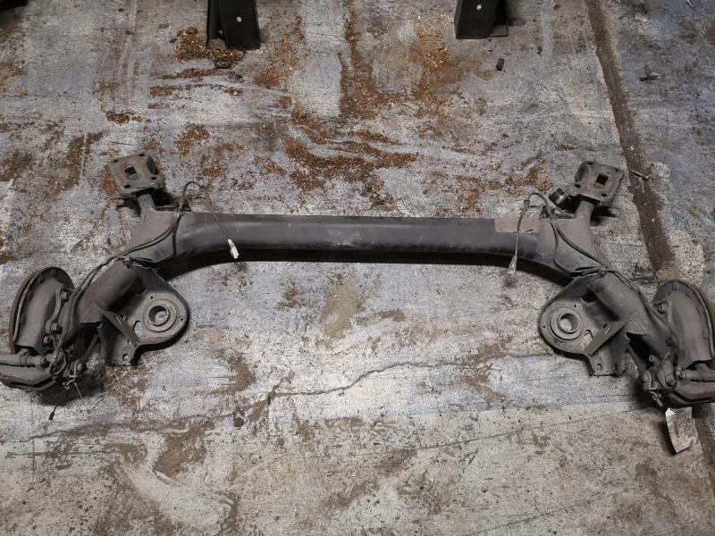 Essieu arriere PEUGEOT 307 PHASE 1 BREAK Essence - 1
