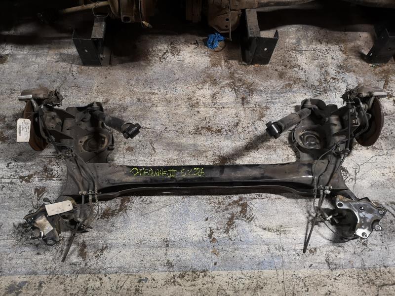 Essieu arriere RENAULT MEGANE 3 PHASE 2 Diesel - 1