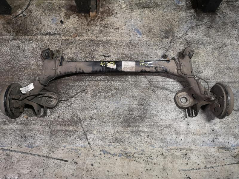 Essieu arriere VOLKSWAGEN FOX Essence - 1