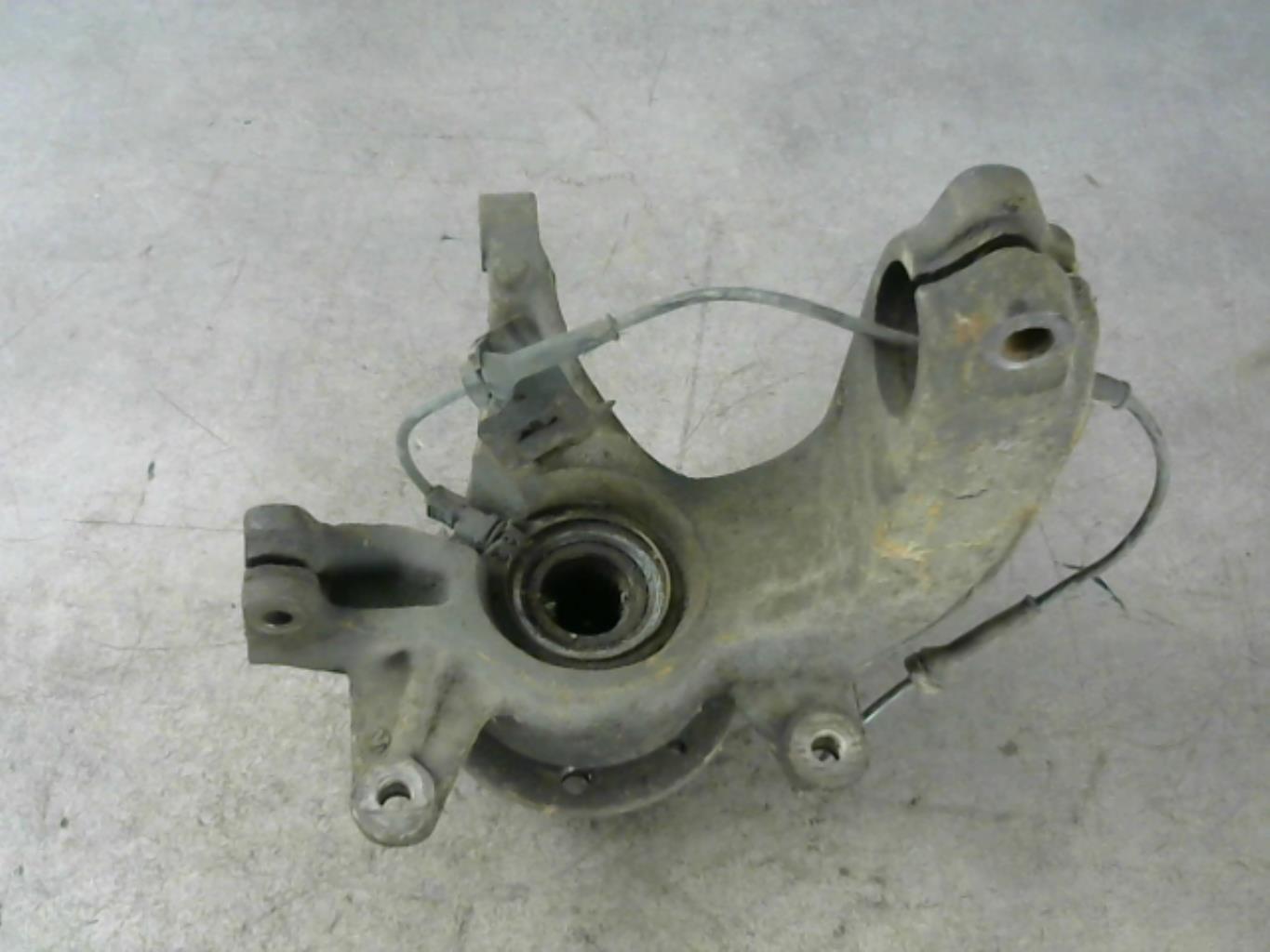Fusee avant gauche RENAULT MEGANE 2 PHASE 1 CABRIOLET Diesel - 1