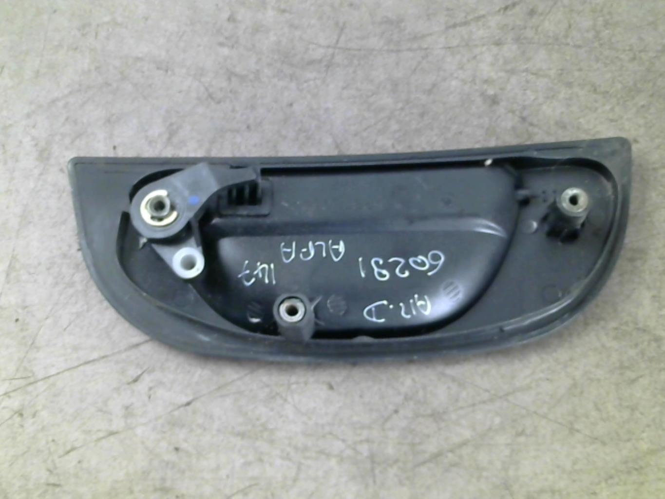 Maniglia portiera posteriore destra ALFA ROMEO 147 PHASE 2 Diésel - 1