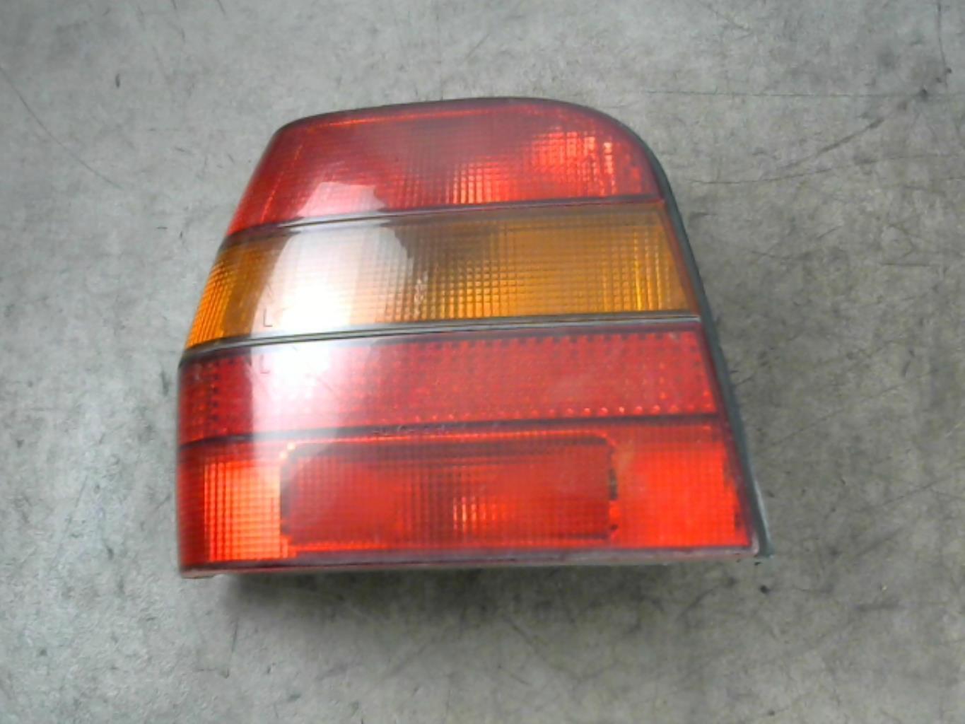 Fanale posteriore principale sinistro (luci) VOLKSWAGEN POLO 3 Gasolina - 1