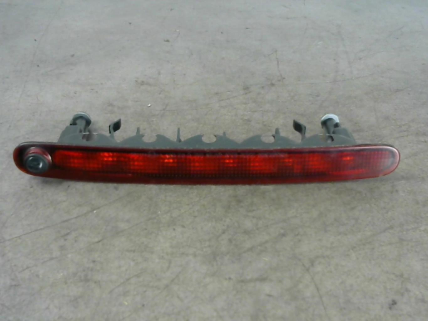 Luce stop centrale SUZUKI SWIFT 3 Diésel - 1