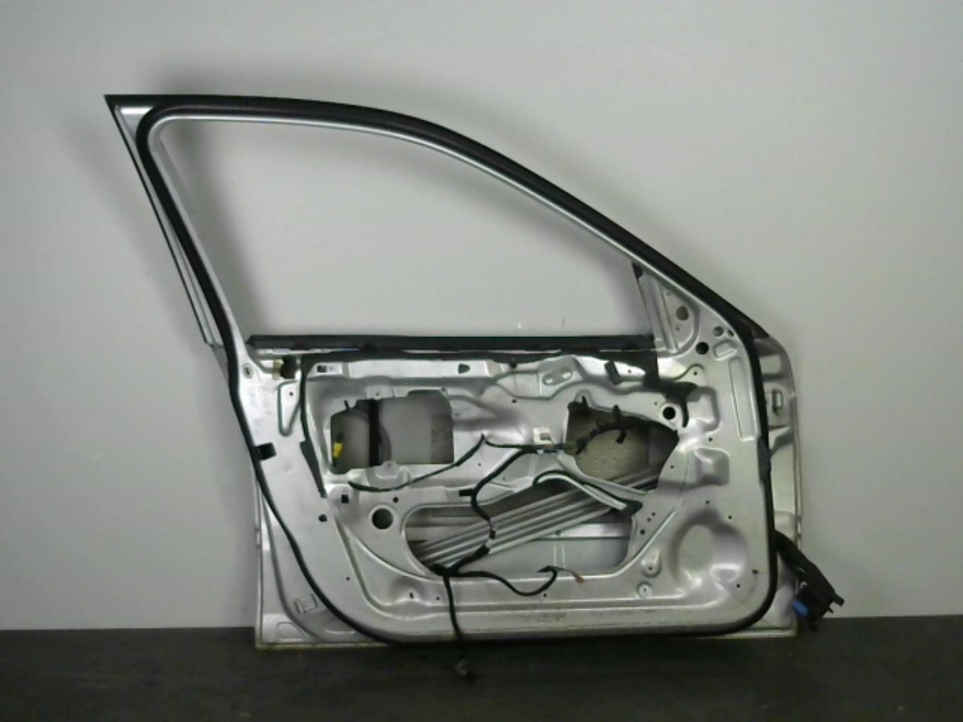 Porte avant gauche BMW SERIE 3 E46 TOURING PHASE 1 BREAK Diesel - 1