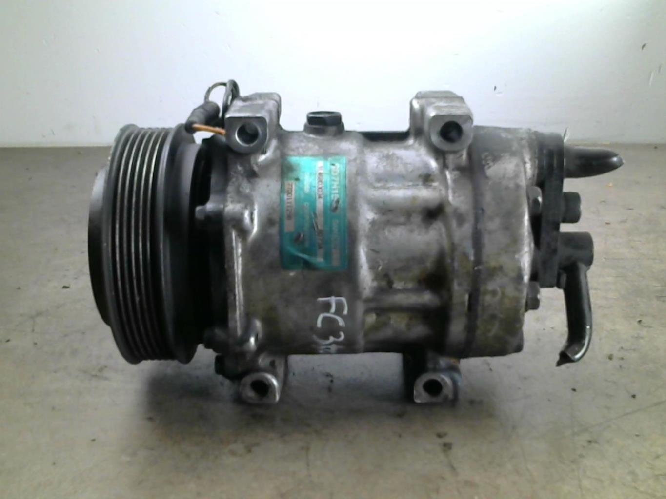 Compresseur clim RENAULT LAGUNA 1 PHASE 2 BREAK Diesel - 1