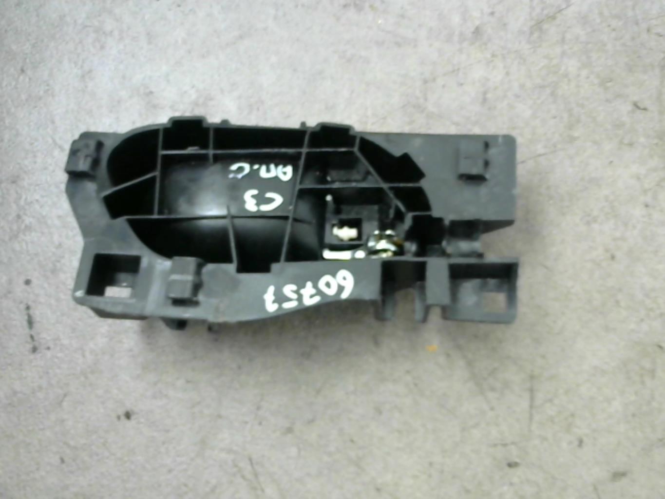 Poignee interieur arriere gauche CITROEN C3 2 PHASE 1 Diesel - 1