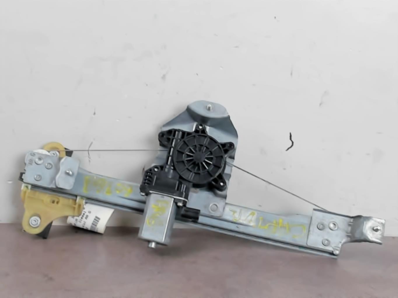 Alzacristalli elettrico posteriore sinistro RENAULT CAPTUR 1 PHASE 1 Diésel - 1
