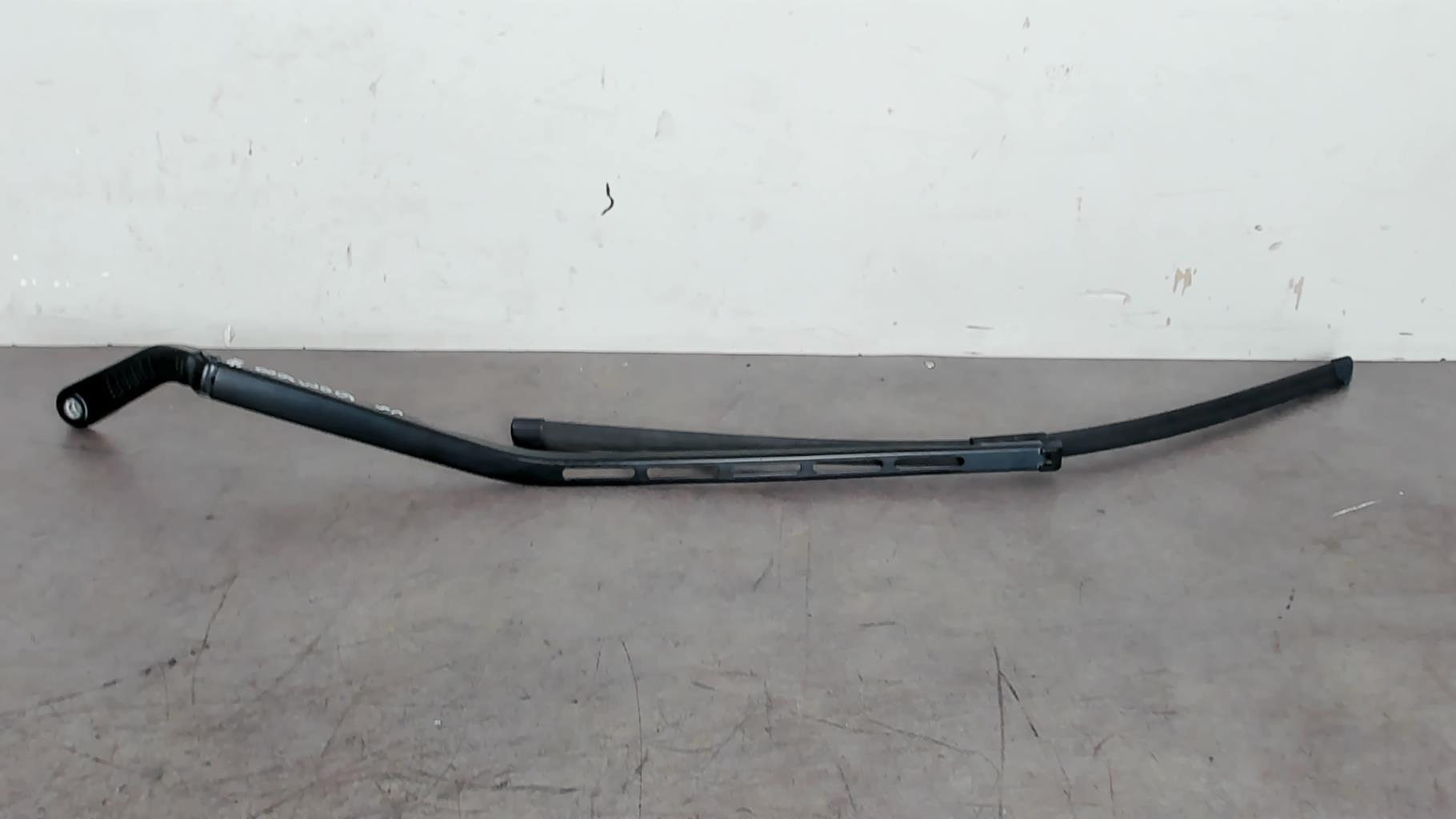 Braccio tergicristallo anteriore sinistro CITROEN C4 1 PHASE 2 Diésel - 1