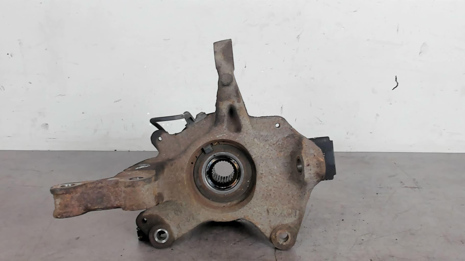 Fusee avant droit RENAULT SCENIC 3 PHASE 1 Diesel - 1