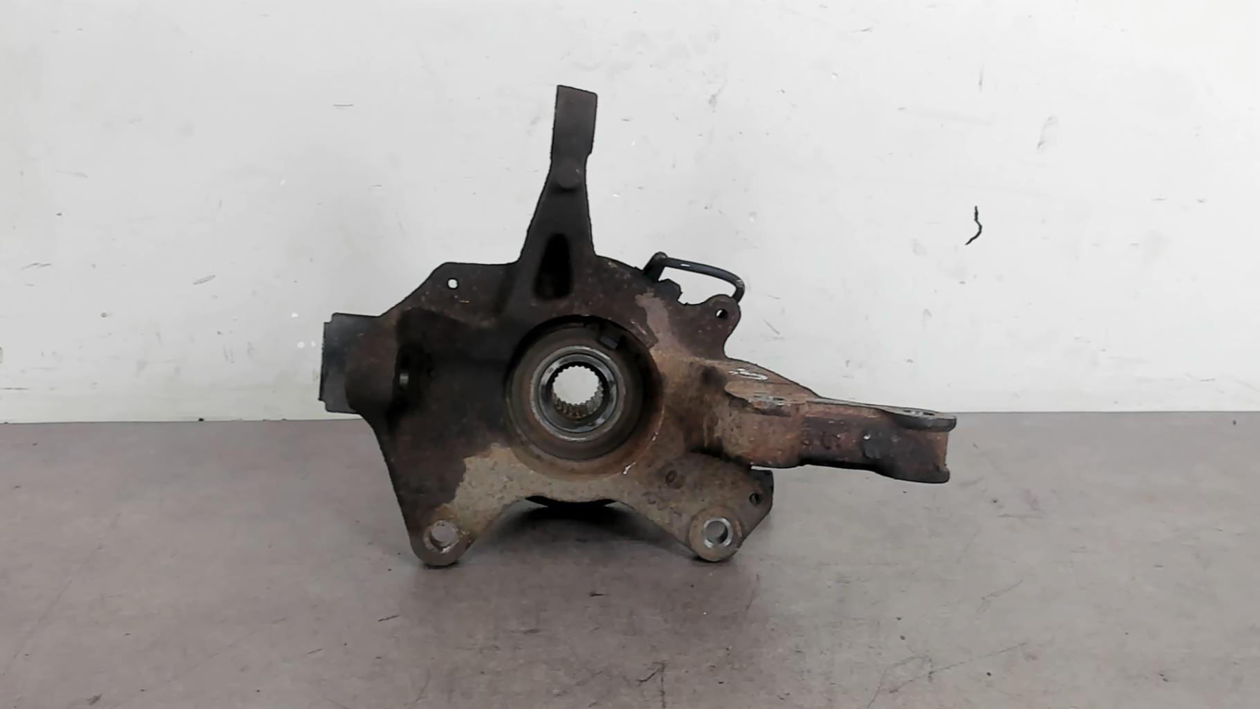 Fusee avant gauche RENAULT SCENIC 3 PHASE 1 Diesel - 1