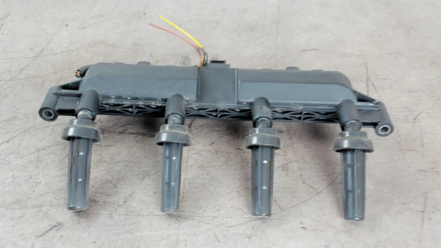 Rampe injection PEUGEOT 206 PHASE 1 Essence - 1