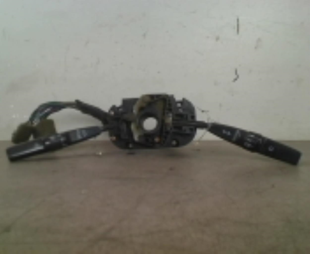 Commodo HYUNDAI SCOUPE Essence - 1