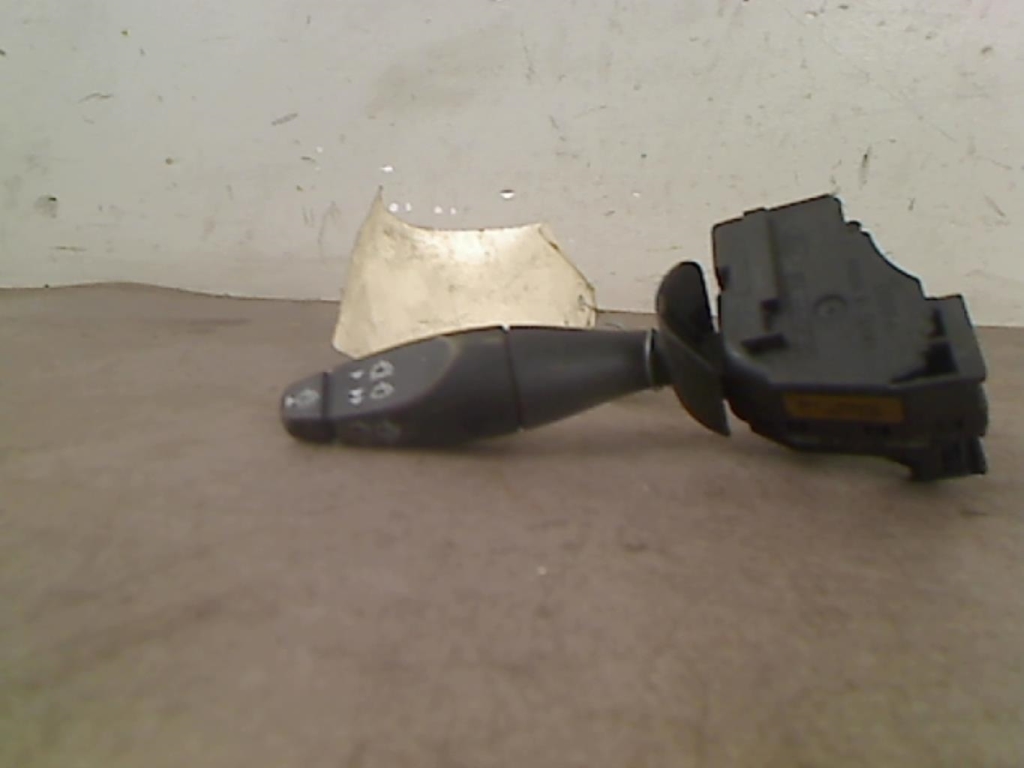 Commodo d'essuie glaces FORD FOCUS 1 Diesel - 1