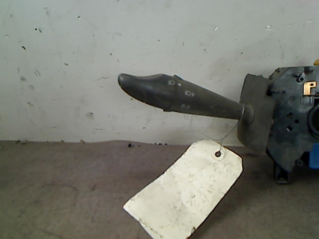 Commodo phare FIAT MULTIPLA PHASE 1 Essence - 1