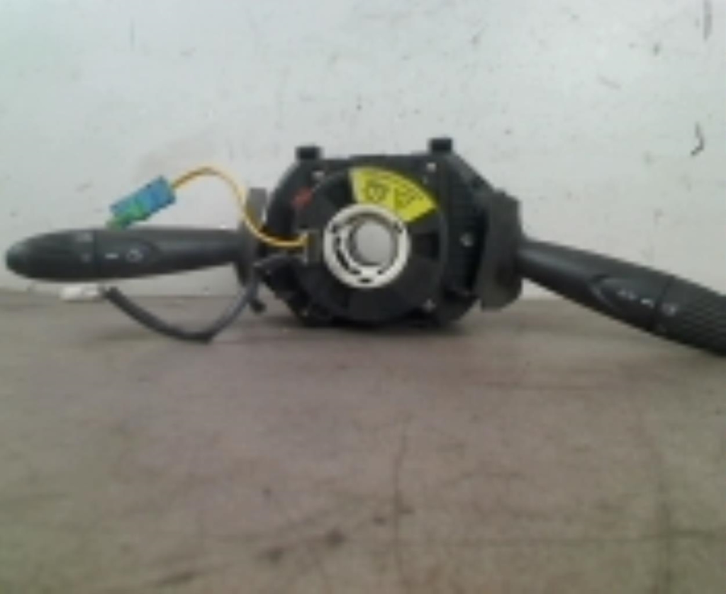 Commodo FIAT PUNTO 2 PHASE 2 Essence - 1