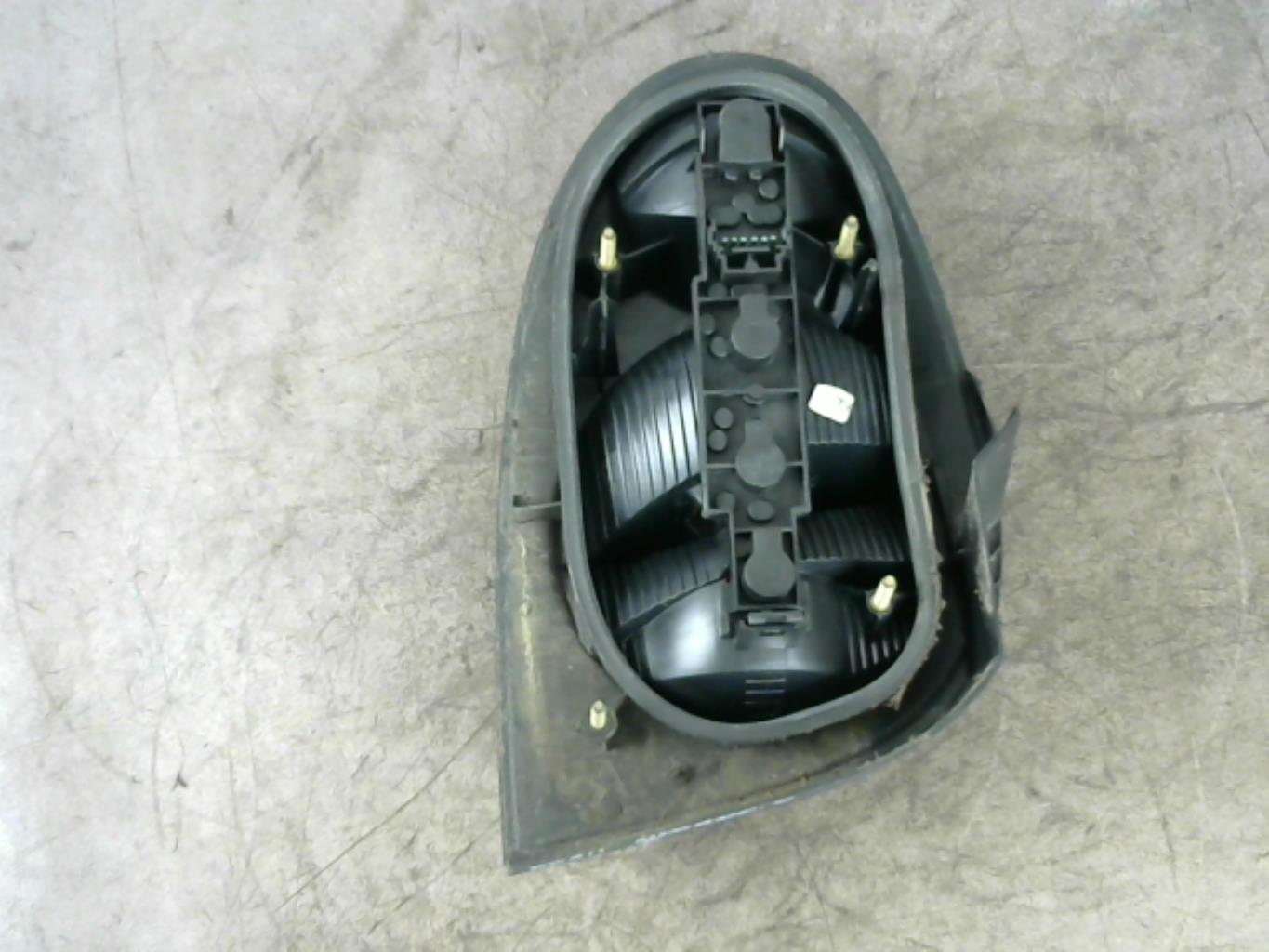Fanale posteriore principale destro (luci) RENAULT MEGANE 1 PHASE 2 COUPE Gasolina - 1