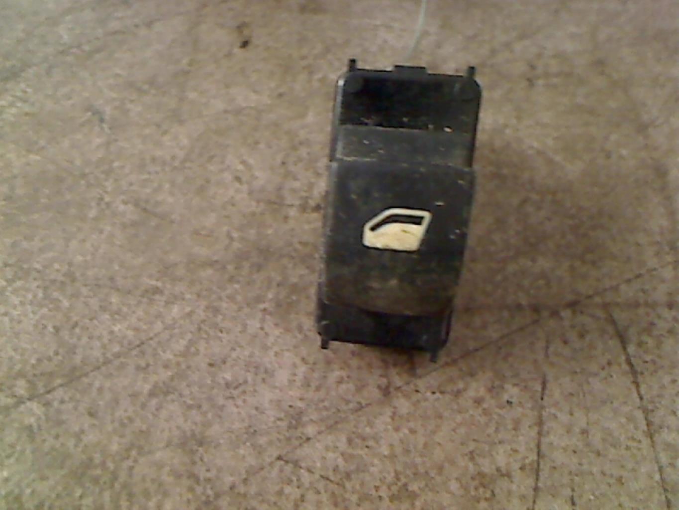Interruttore lavacristalli posteriore sinistro CITROEN C4 1 PHASE 1 Diésel - 1