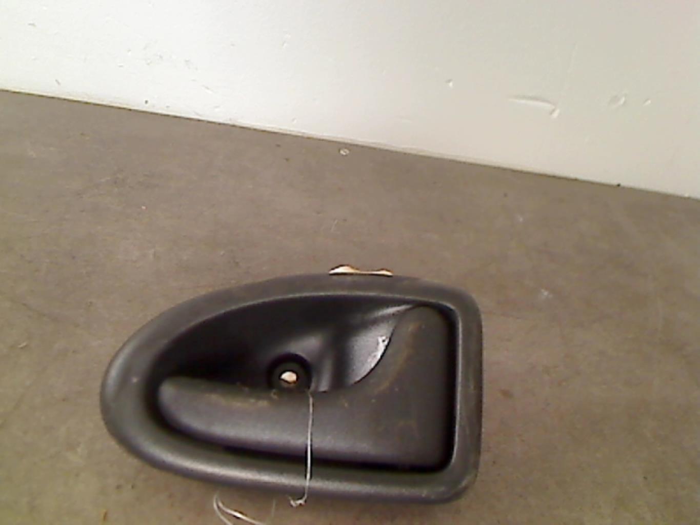 Maniglia interna posteriore destra RENAULT CLIO 2 CAMPUS PHASE 2 Gasolina - 1