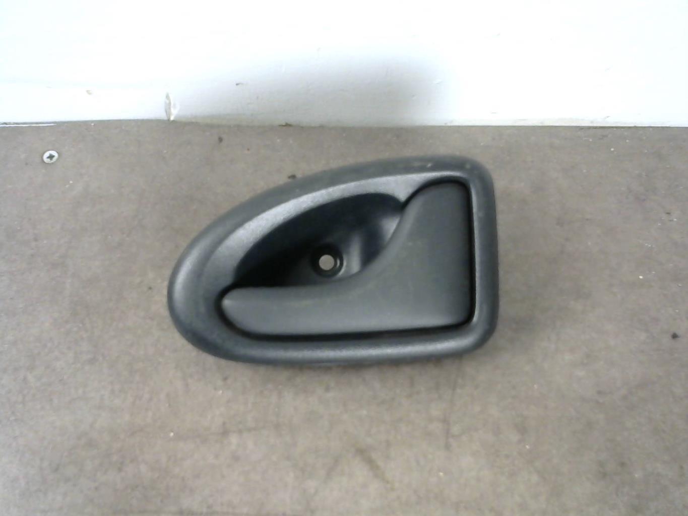 Maniglia interna posteriore destra RENAULT SCENIC 1 PHASE 1 Diésel - 1