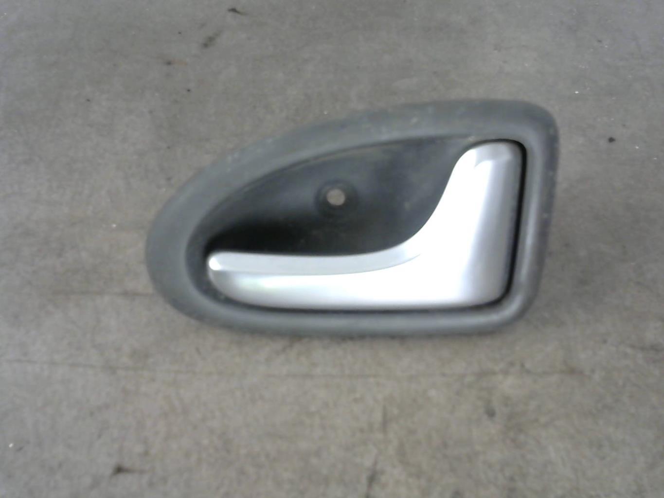 Maniglia interna posteriore destra RENAULT SCENIC 1 PHASE 2 Diésel - 1
